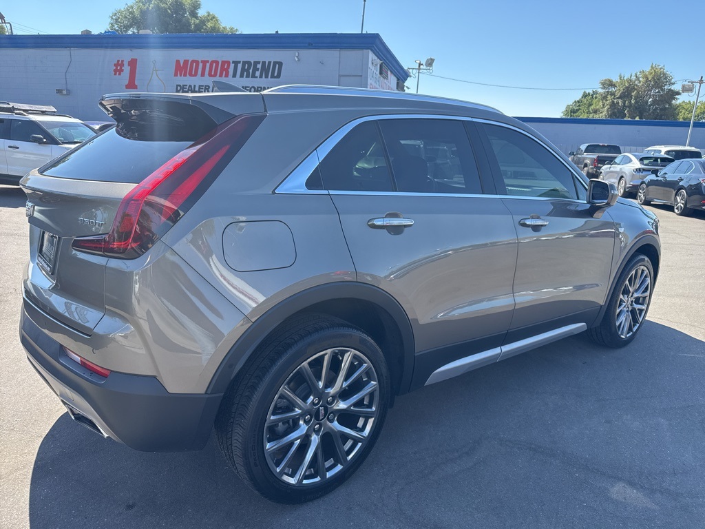 2020 Cadillac XT4 Premium Luxury photo 3