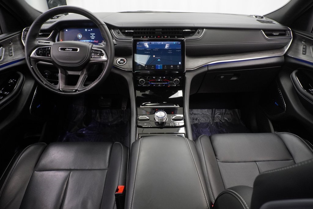 2024 Jeep Grand Cherokee Overland photo 21