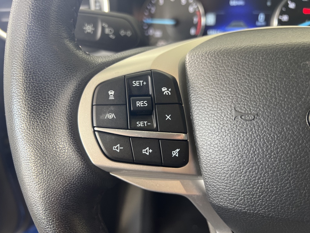 2022 Ford Explorer XLT photo 5