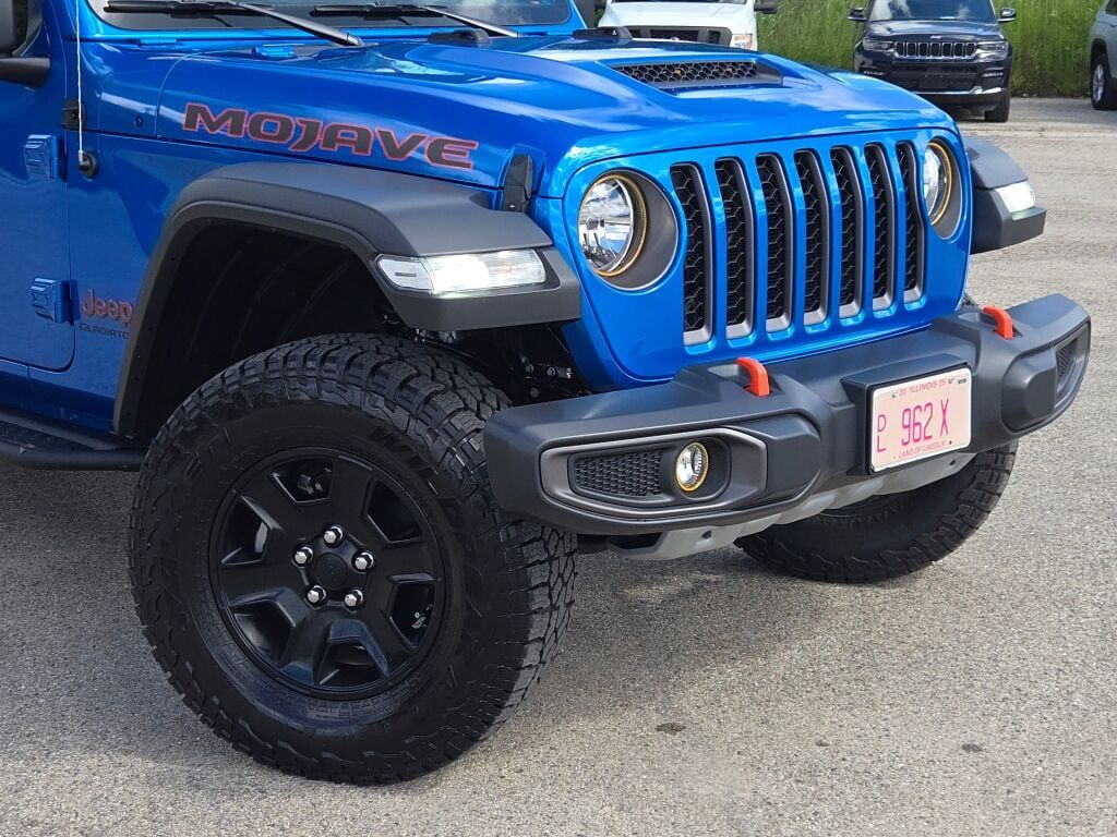 2021 Jeep Gladiator Mojave photo 2