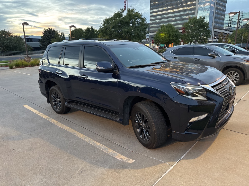 2023 Lexus GX 460 Premium photo 2