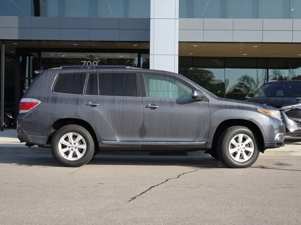 2013 Toyota Highlander Base photo 20