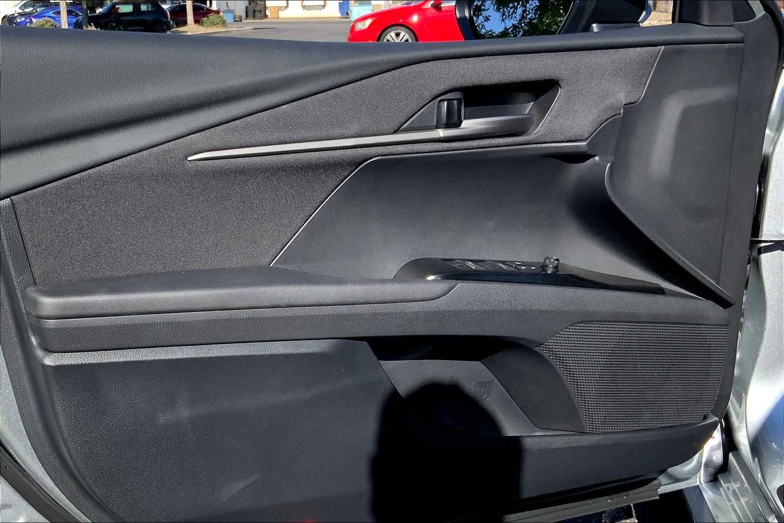 2025 Toyota Camry LE photo 18