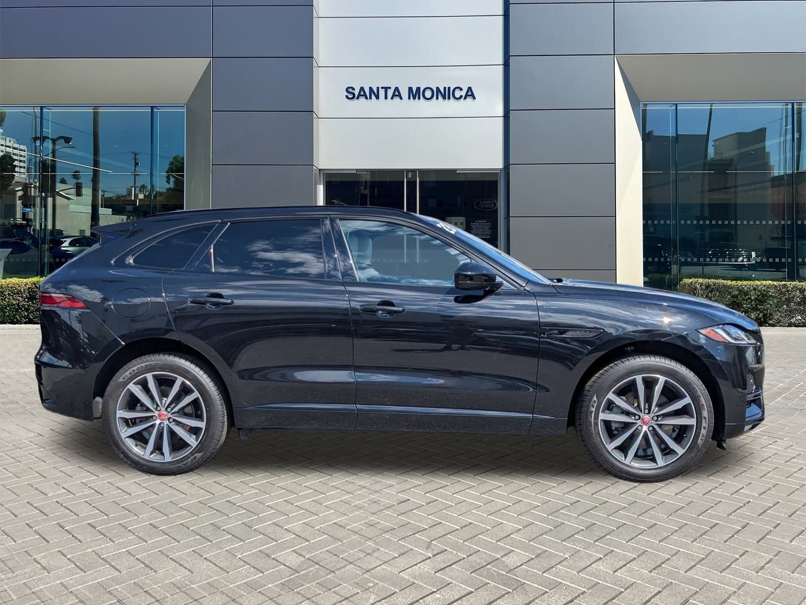 2023 Jaguar F-PACE P250 S photo 4