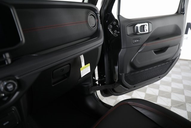 2025 Jeep Gladiator Rubicon photo 14