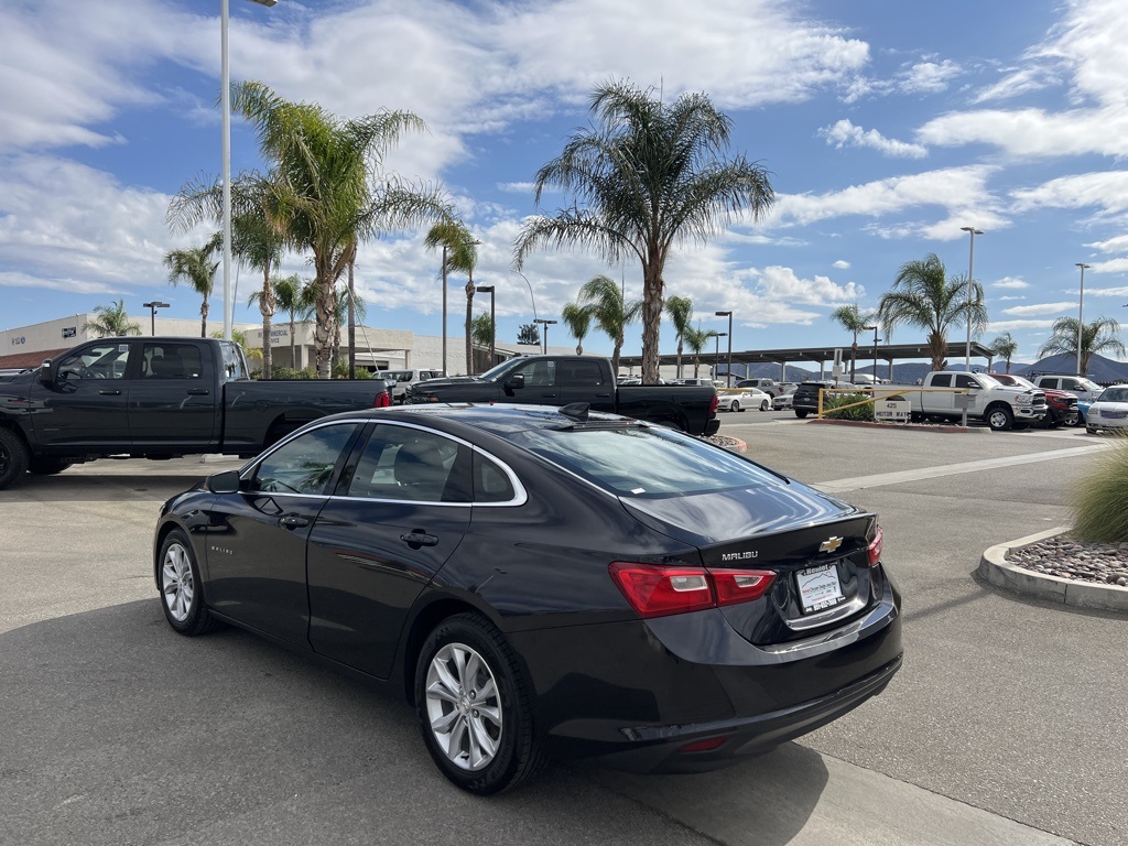 2023 Chevrolet Malibu 1LT photo 3