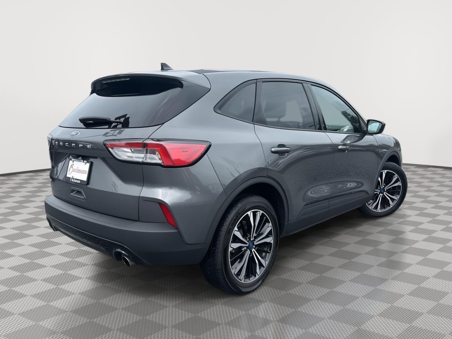 2022 Ford Escape SE photo 5