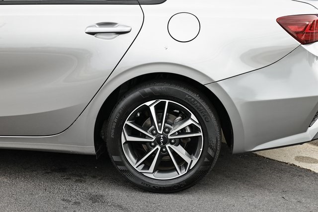 2023 Kia Forte LXS photo 5