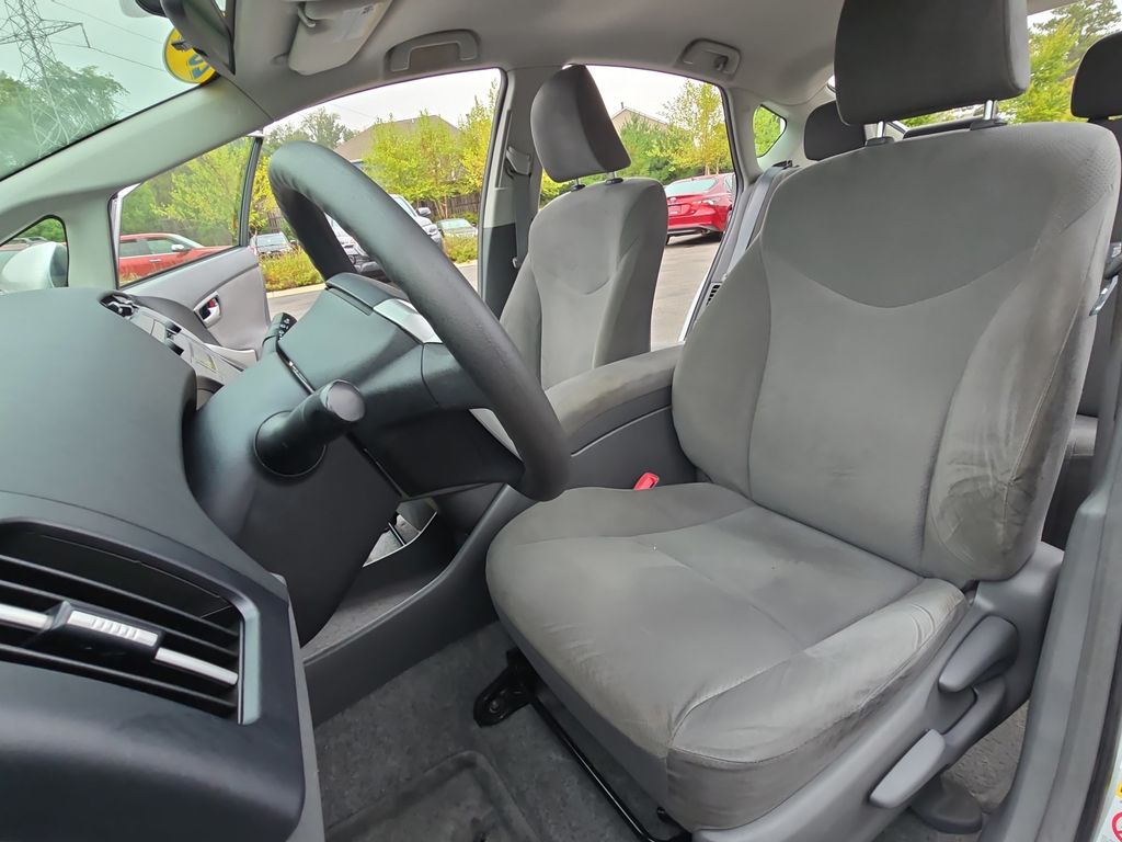2010 Toyota Prius Two photo 13