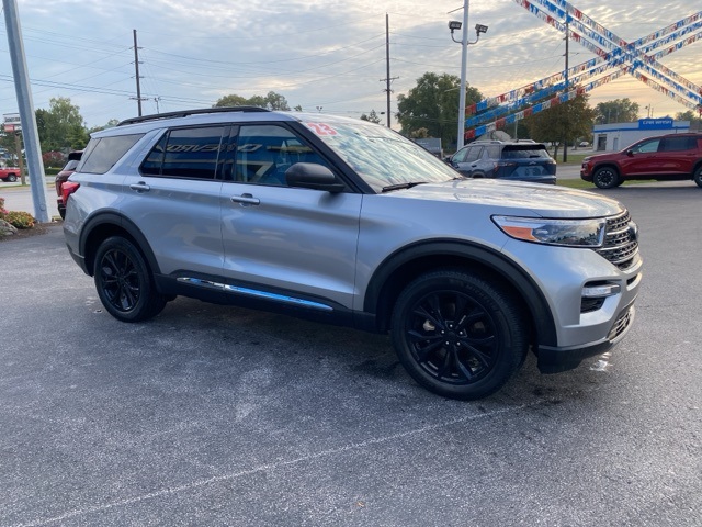 2023 Ford Explorer XLT photo 4