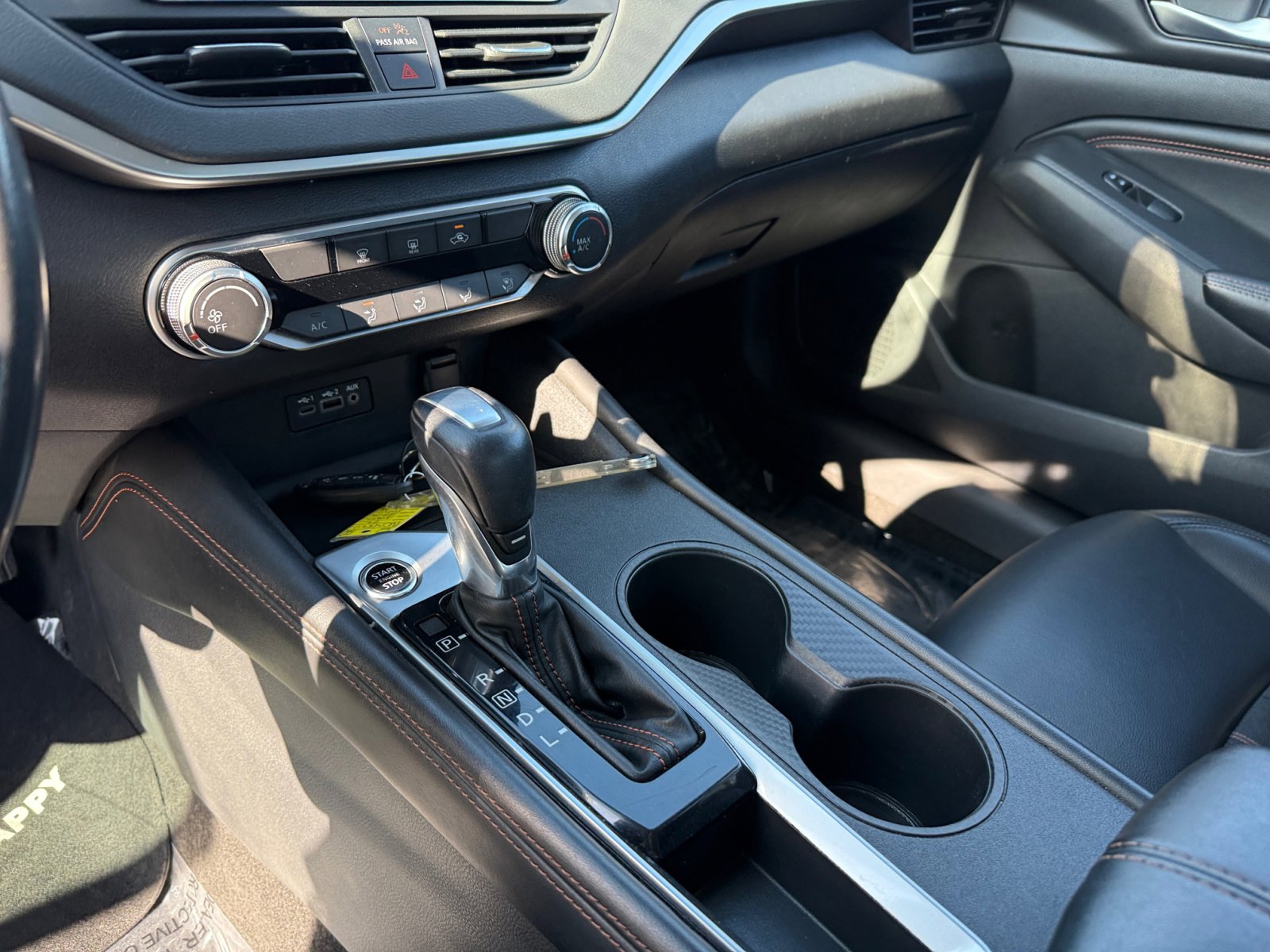 2022 Nissan Altima 2.5 SR photo 13