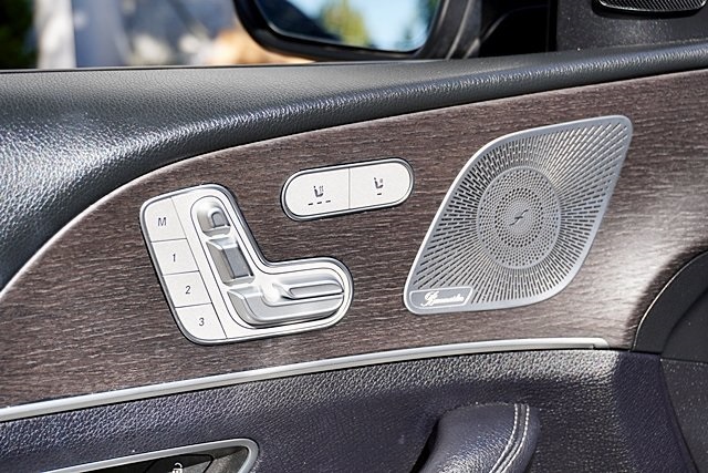 Used 2020 Black Mercedes-Benz GLE 350 image 23