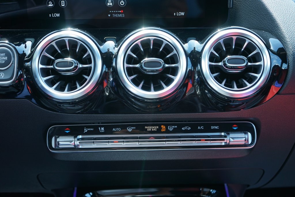 2023 Mercedes Benz GLA 45 AMG 4MATIC photo 24