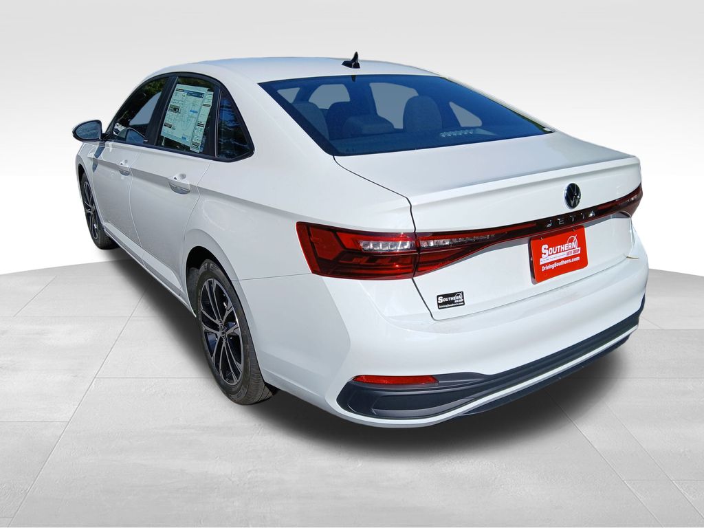 2026 Volkswagen Jetta 1.5T Sport photo 2