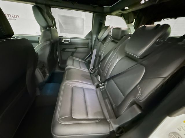 2025 Ford Bronco Outer Banks photo 20