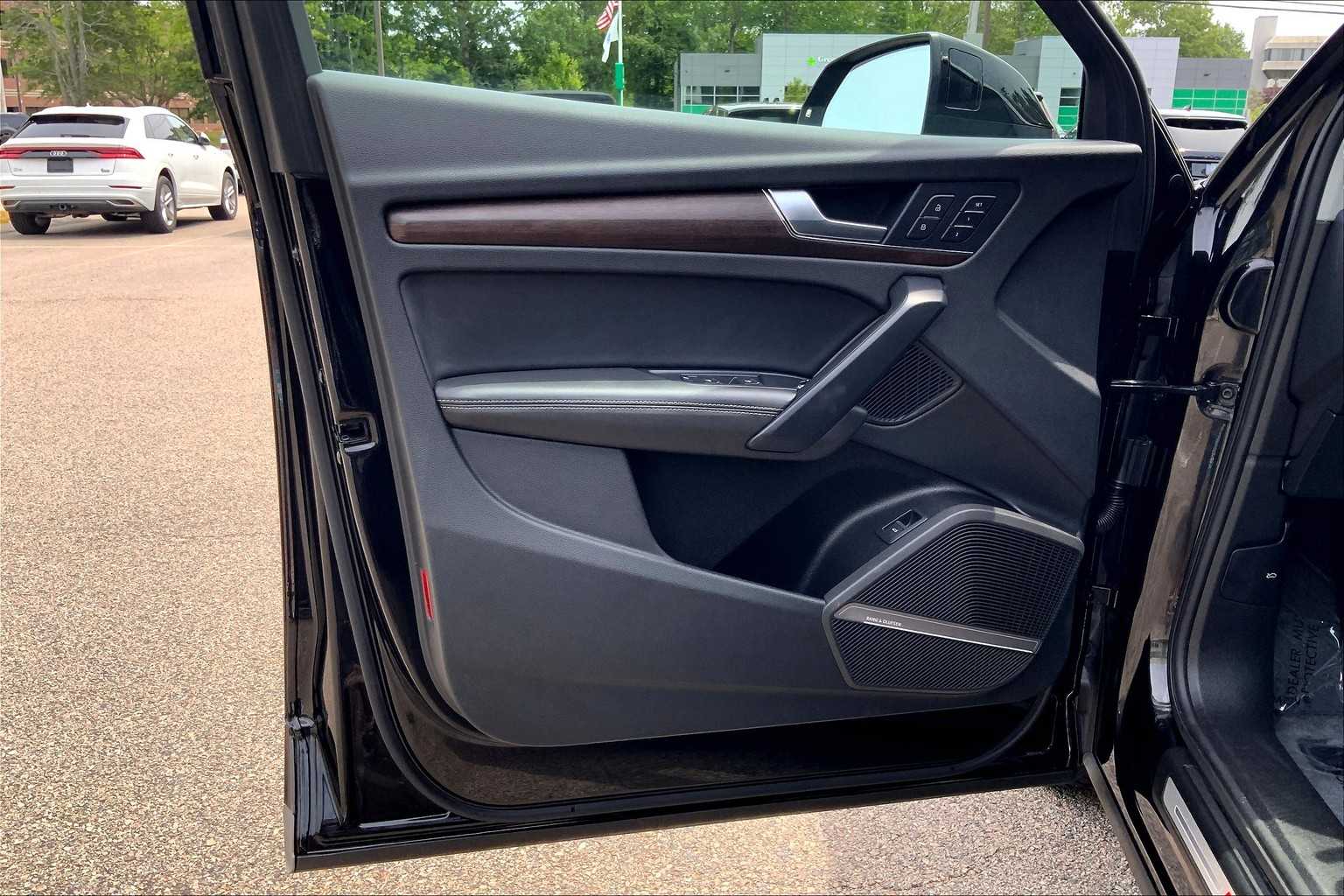 2024 Audi Q5 S line Premium Plus photo 20
