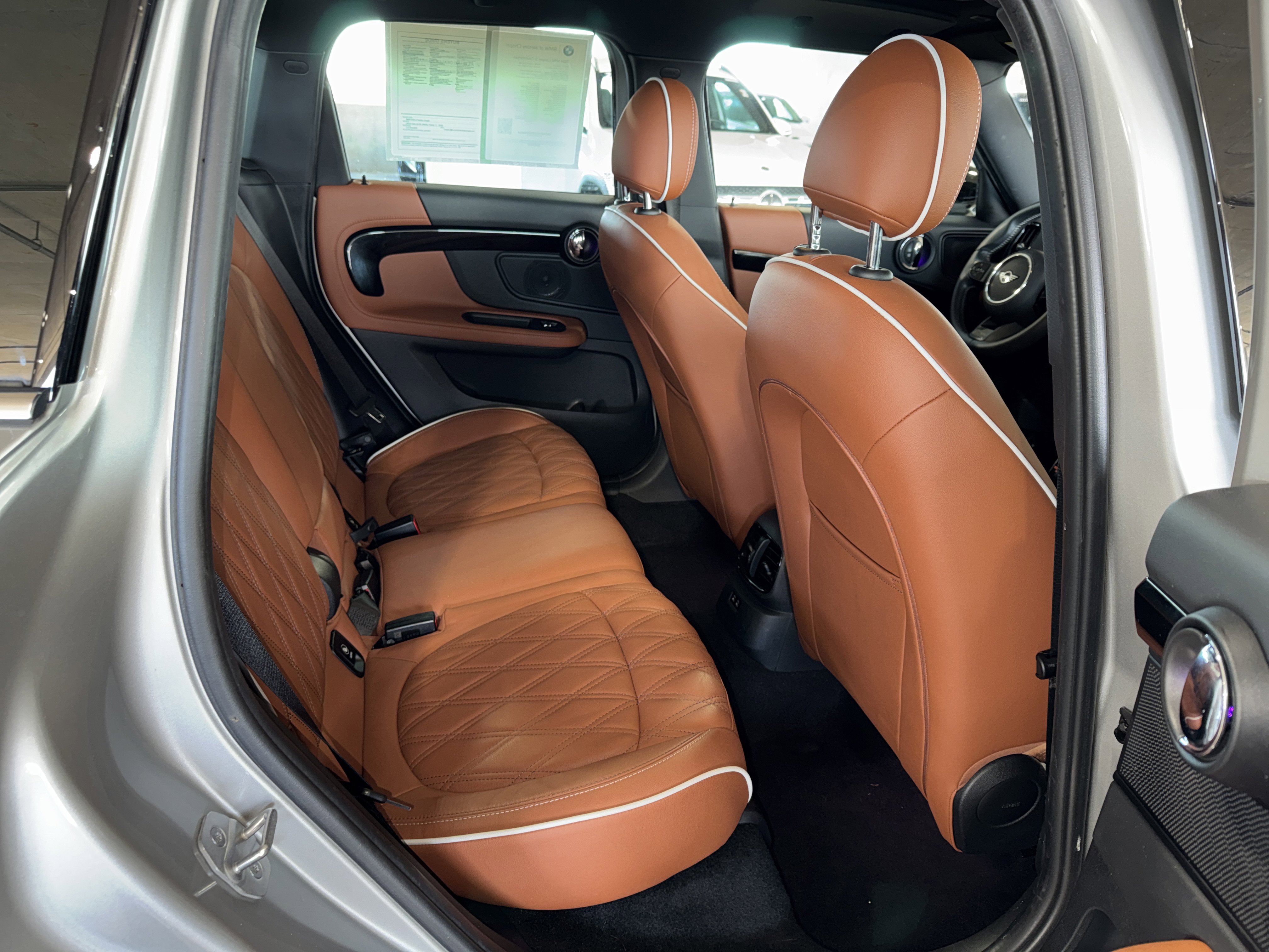 2024 Mini Cooper Signature photo 2