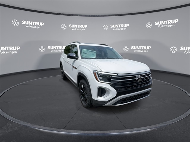 2025 Volkswagen Atlas Peak Edition SE Technology photo 3