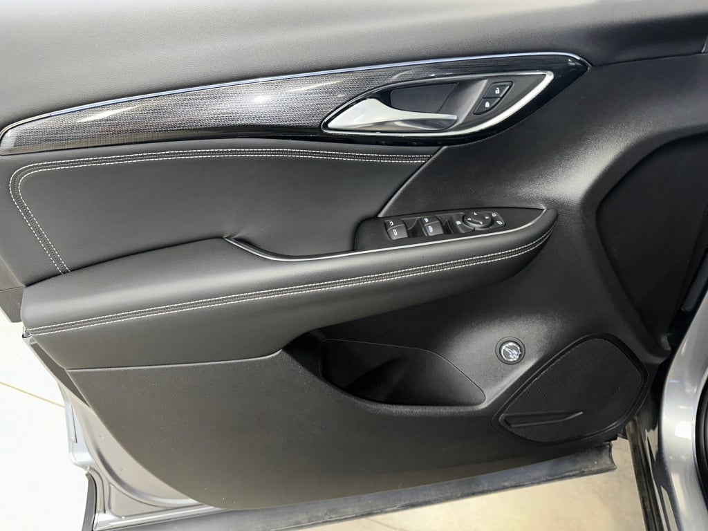 2022 Buick Envision Preferred photo 4