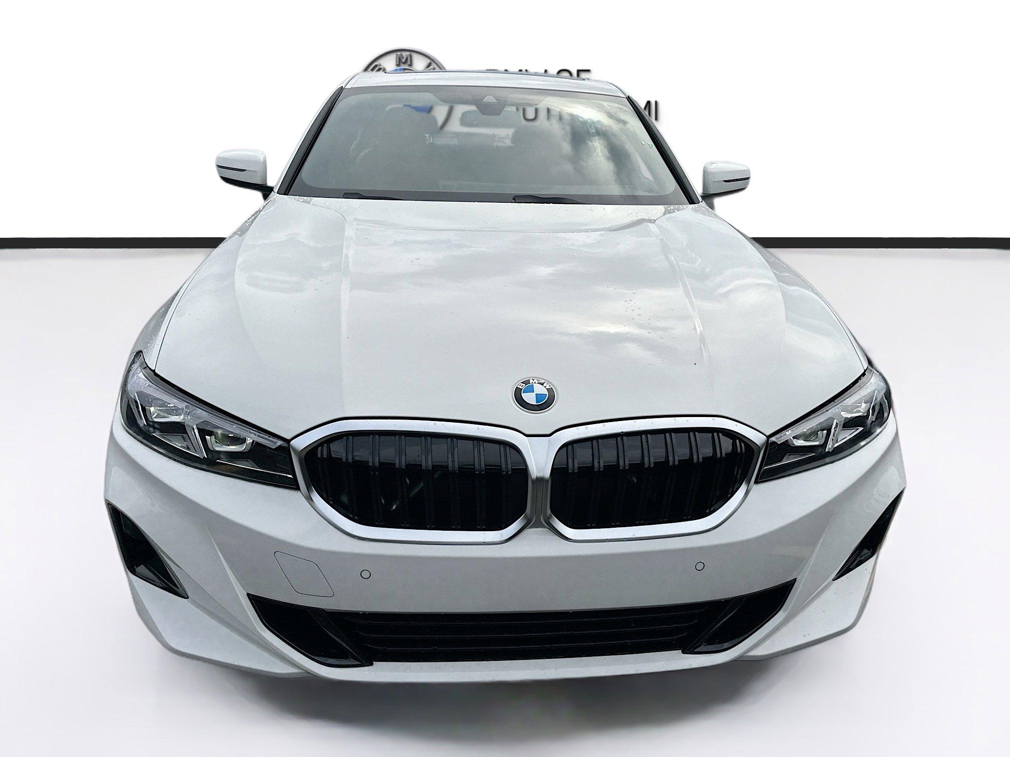 2025 Bmw 330i photo 2