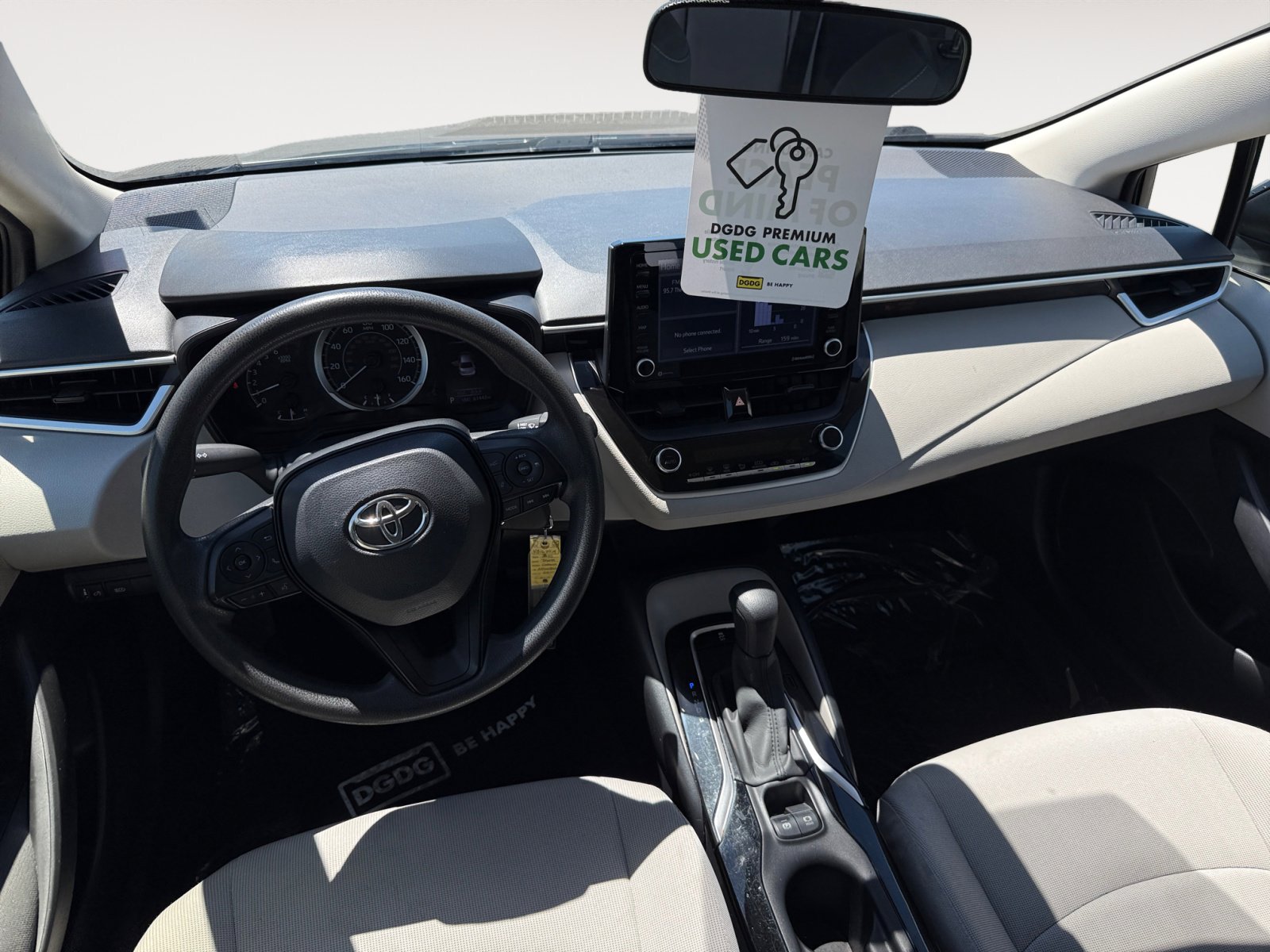 2022 Toyota Corolla LE photo 15