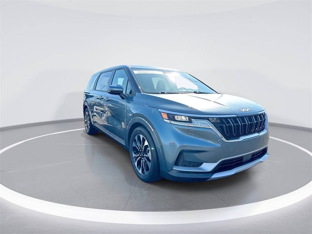 2023 Kia Carnival EX photo 2
