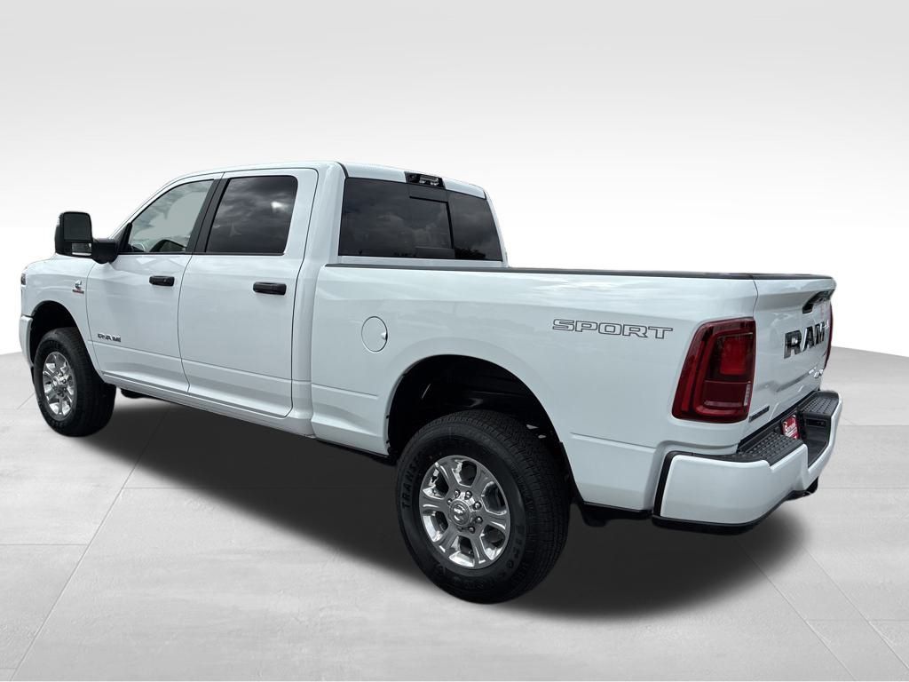 2025 Ram 2500 Big Horn photo 4