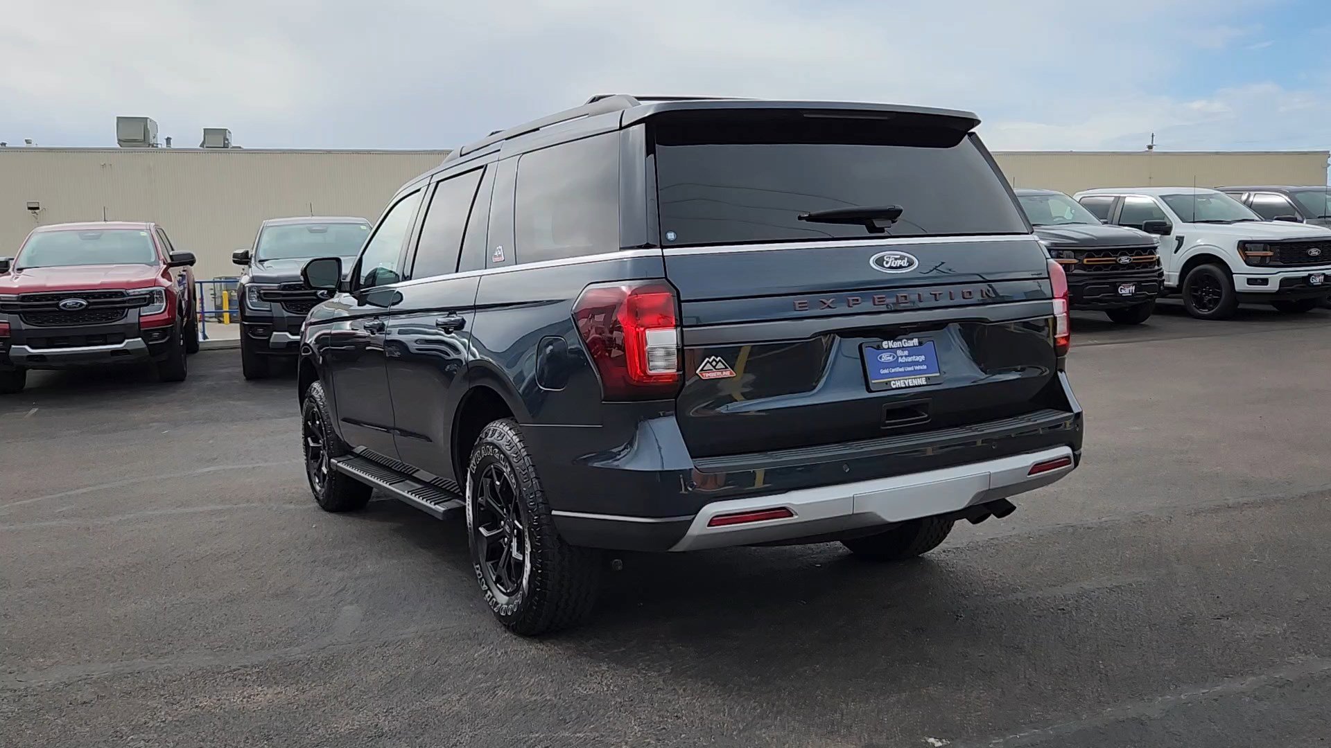 2024 Ford Expedition Timberline photo 2