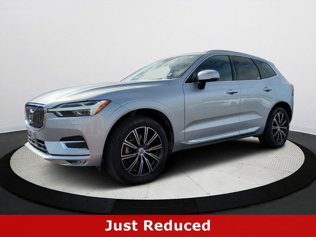 2020 Volvo XC60 Inscription's photo