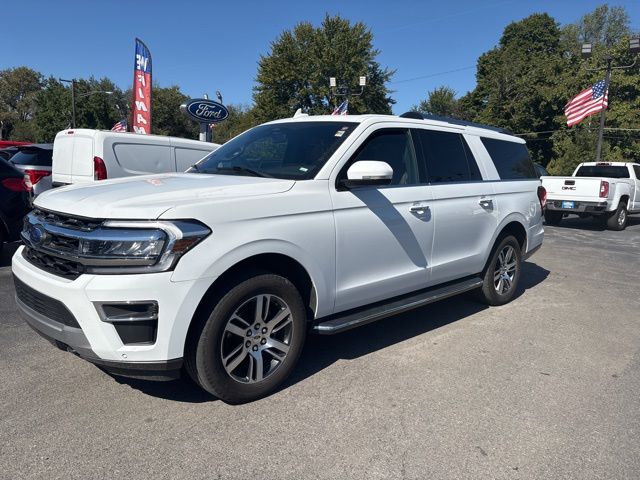 2023 Ford Expedition MAX Limited photo 2