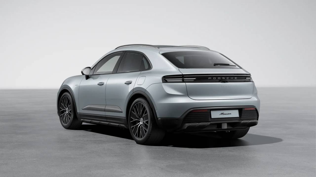 2025 Porsche Macan Electric 4 photo 3