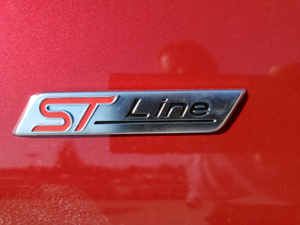 2025 Ford Explorer ST-Line photo 12