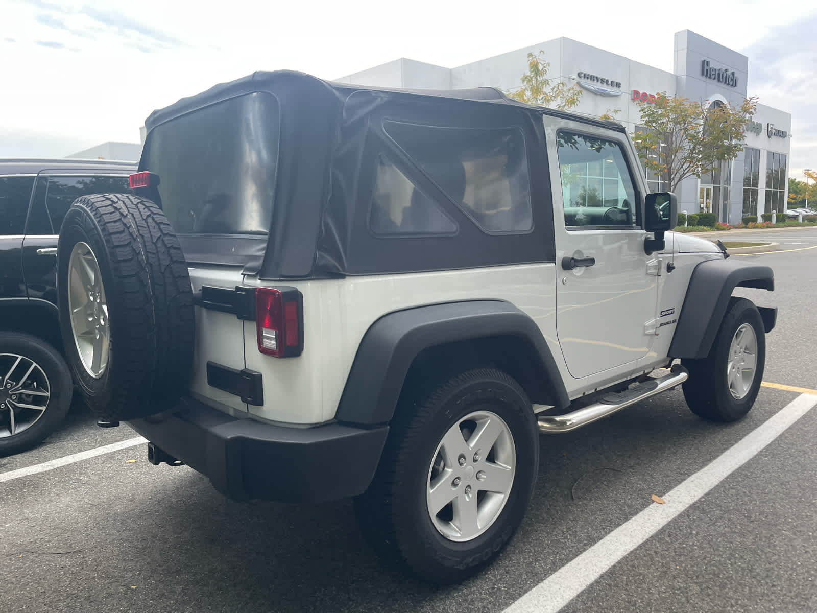 2013 Jeep Wrangler Sport photo 5