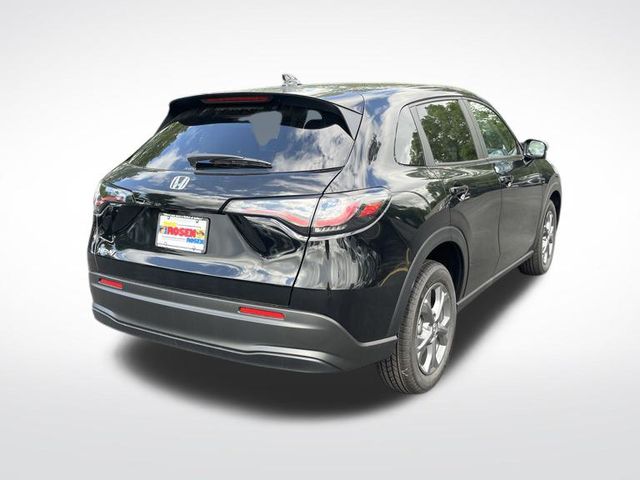 2026 Honda HR-V LX photo 5