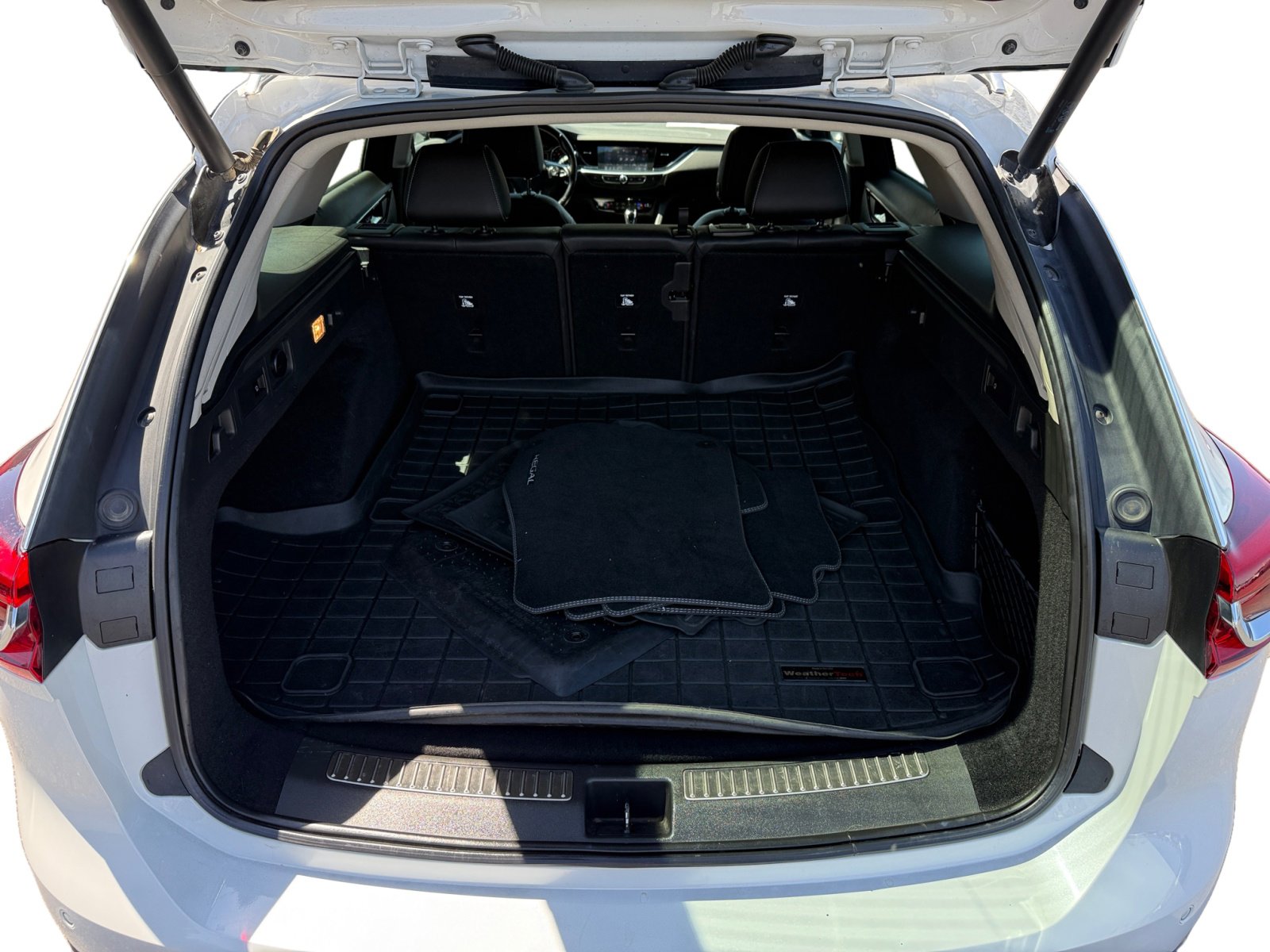 2019 Buick Regal TourX Essence photo 17