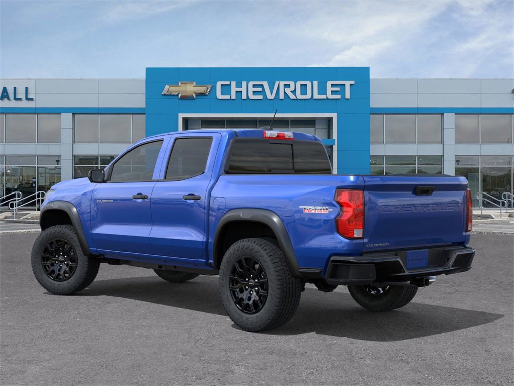 2025 Chevrolet Colorado Trail Boss photo 3
