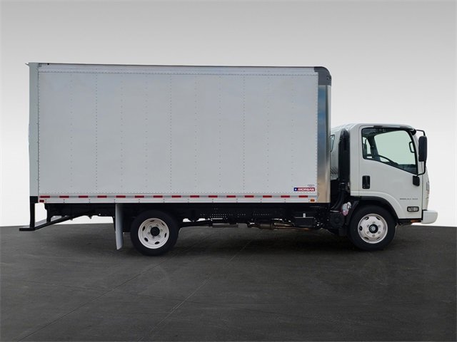 2025 Chevrolet Silverado photo 3