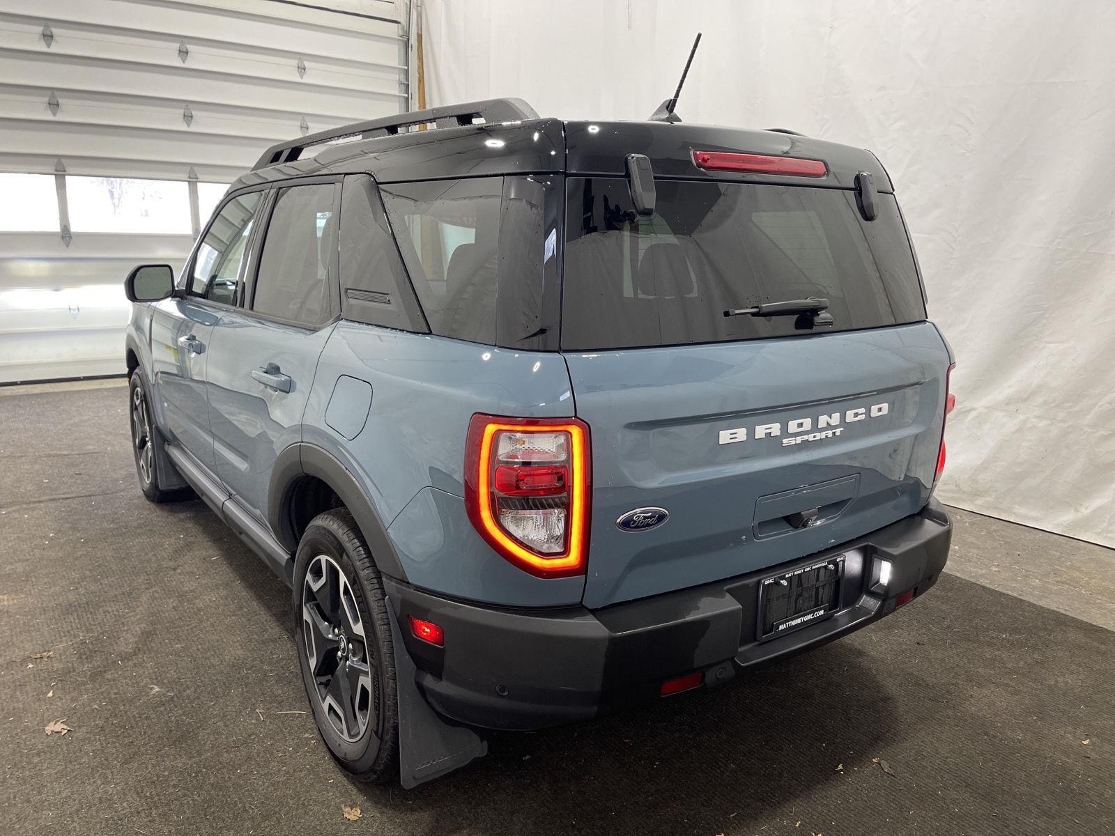 2022 Ford Bronco Sport Outer Banks photo 4