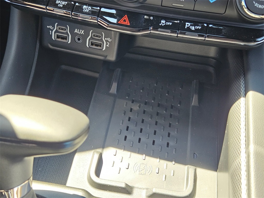 2025 Dodge Durango R/T photo 25