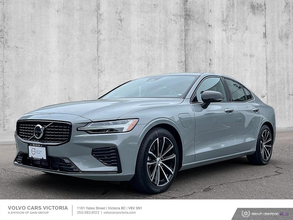 New 2024 Volvo S60 Recharge T8 eAWD PHEV Plus Dark Theme 4Door Sedan