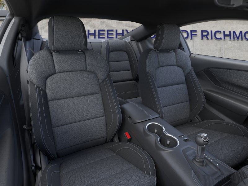 2025 Ford Mustang EcoBoost photo 8