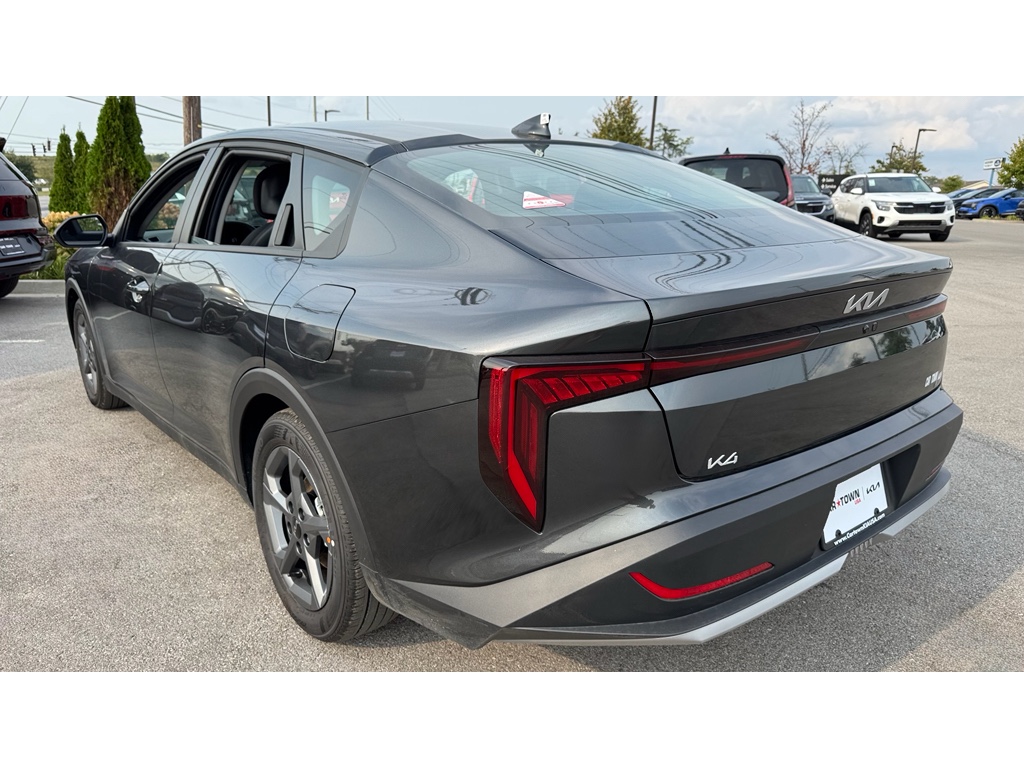 2025 Kia K4 LXS photo 20