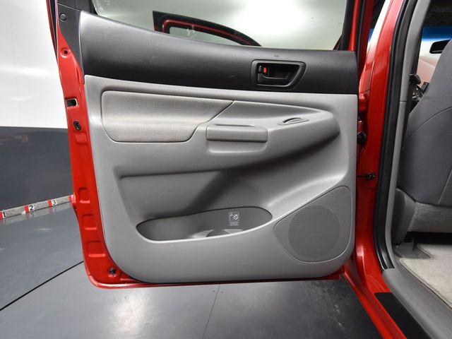 2011 Toyota Tacoma Base photo 26