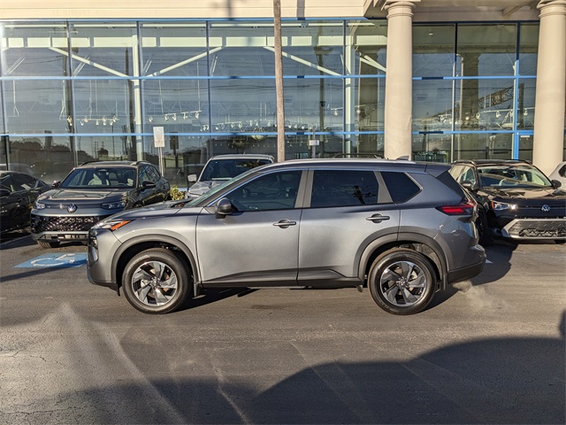 2026 Nissan Rogue SV photo 3