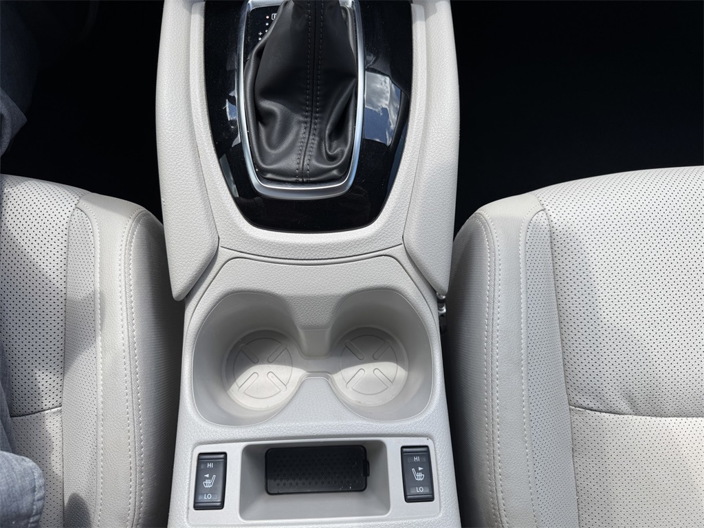 2022 Nissan Rogue Sport SL photo 27