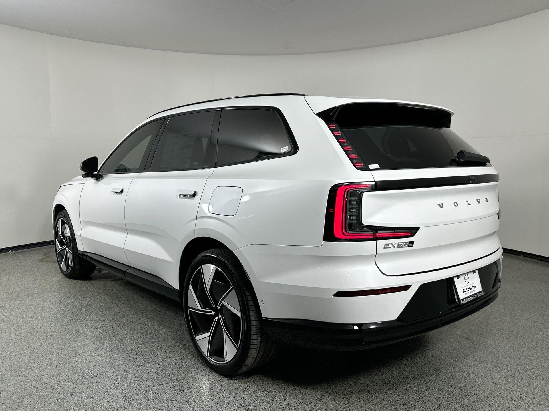 2025 Volvo EX90 Twin Motor Ultra photo 5