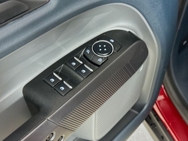 2025 Ford Maverick XLT photo 16