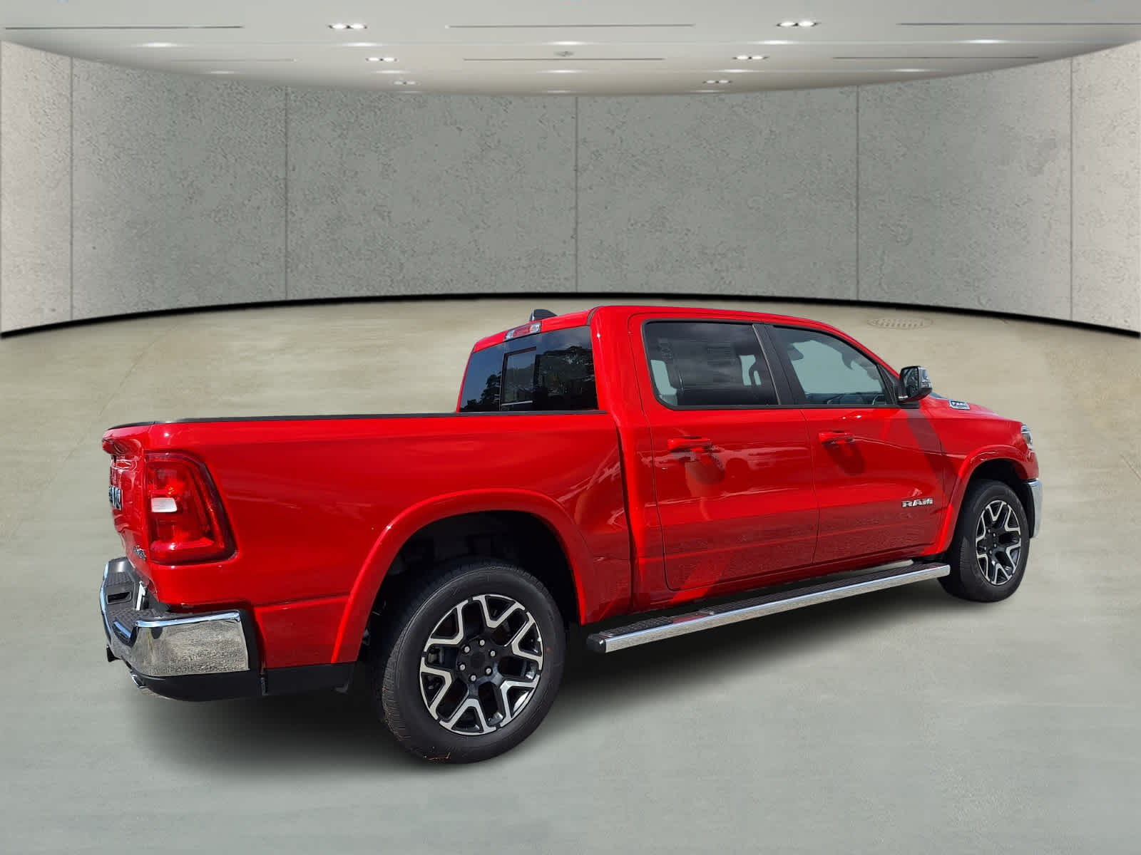 2025 Ram 1500 Laramie photo 5