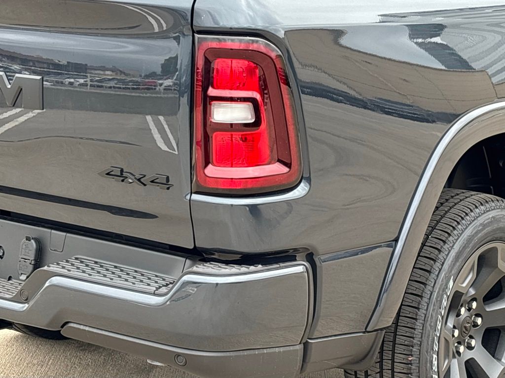 2025 Ram 1500 Big Horn Lone Star photo 4