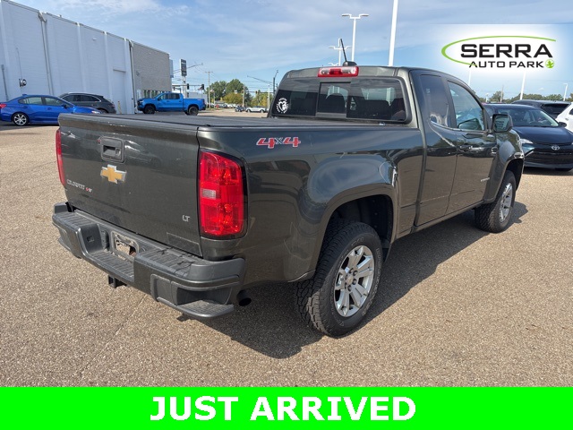 2018 Chevrolet Colorado LT photo 3